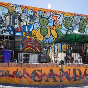 Fotografía de una pintura alusiva al candombe uruguayo, hoy en Montevideo (Uruguay). EFE/Raúl Martínez