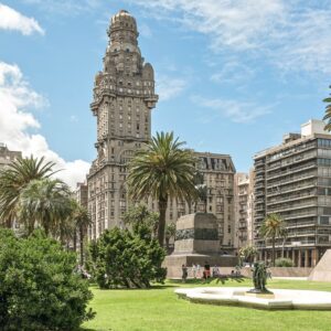 View over the Plaza Independencia toward the Palace de Salvo one of the land mark buildings of Montevideo, Uruguay.